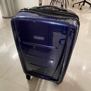 Samsonite Hard shell Rolling bag